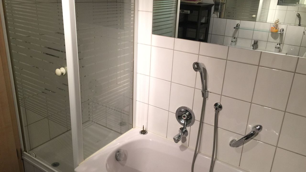 INSIDE, BATHROOM INSIDE, BATHROOM
